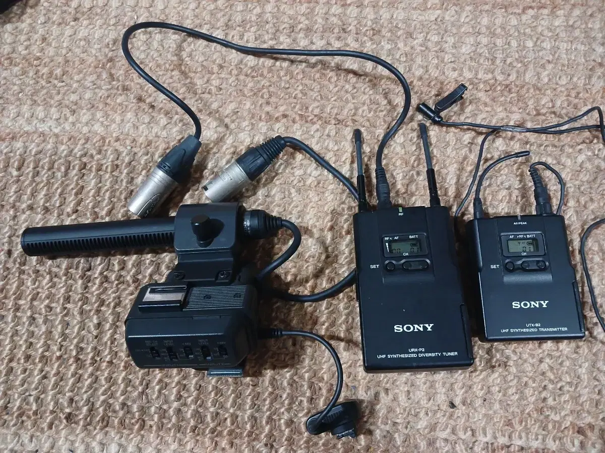 소니캠코더 URX-P2 UTX-B2 무선 마이크 세트 | 브랜드 중고거래 플랫폼